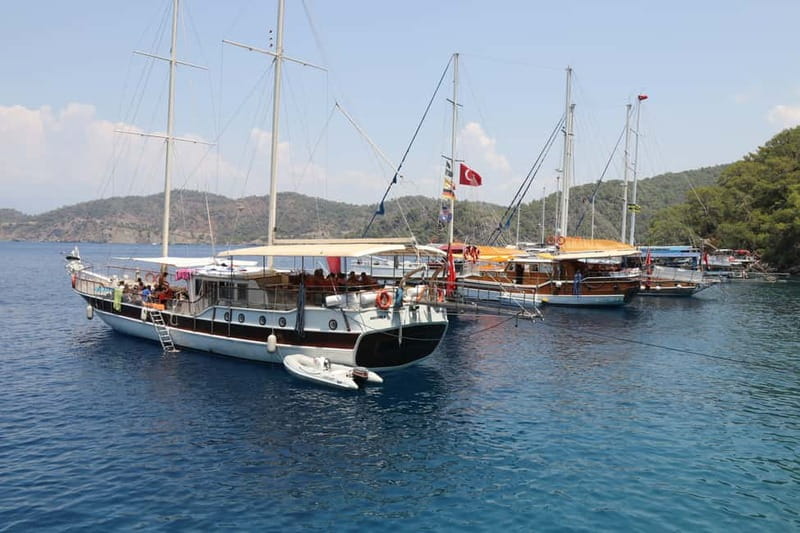 Fethiye: Island Sailing Trip with Lunch and Hotel Pickup - Göcek Island and the open buffet lunch