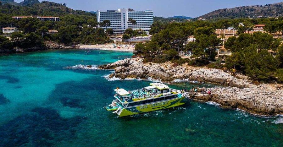 Font de Sa Cala: East Coast Glass-Bottomed Catamaran Tour - What the Font de Sa Cala cruise is really about
