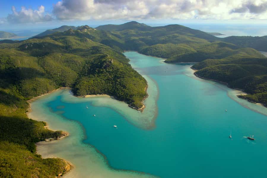 From Airlie Beach: Hook Island Cultural Tour, Sail & Snorkel - Why Lady Enid feels different from a standard island cruise