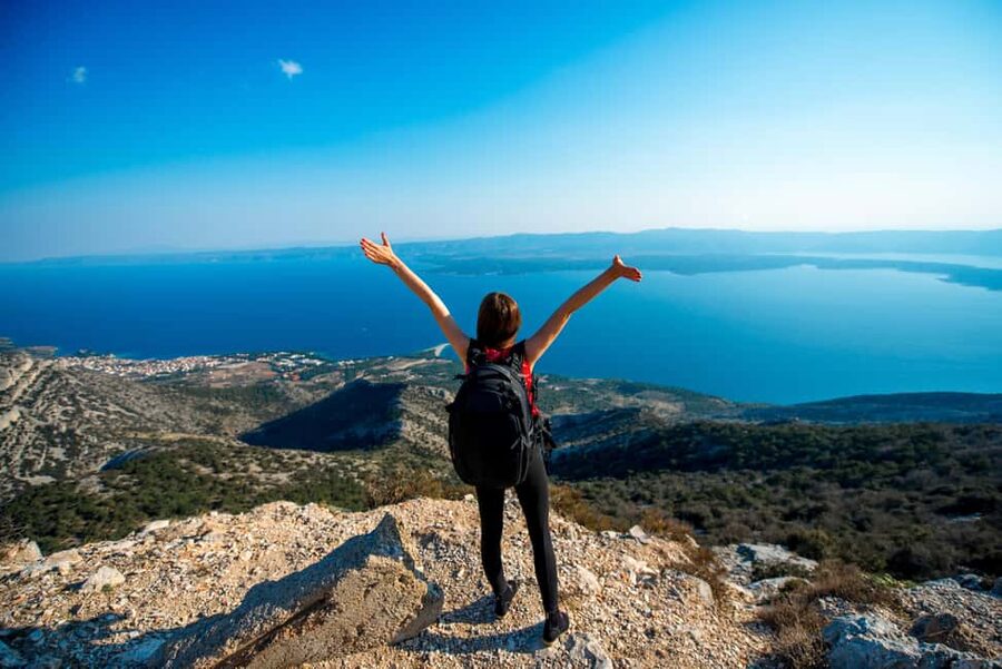From Brač Island: Catamaran Tour with Food & Drinks - Should you book the Brač catamaran tour?