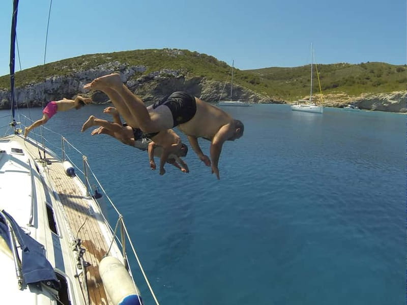From can Pastilla : Sailing boat trip with Food & Drinks - Cala Vella is the main stop