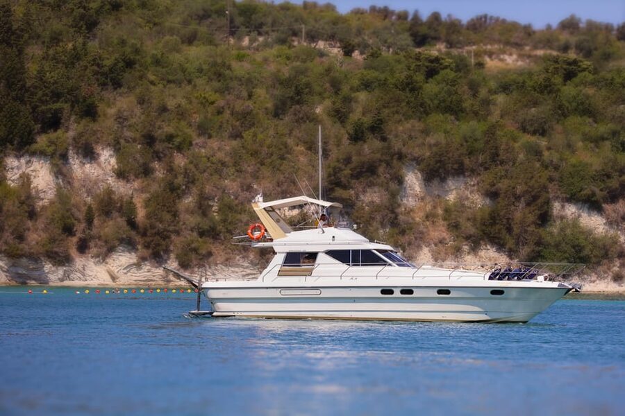 From Corfu: Luxury Yacht Cruise to Paxos and Antipaxos - Should you book the Golden Heart cruise?