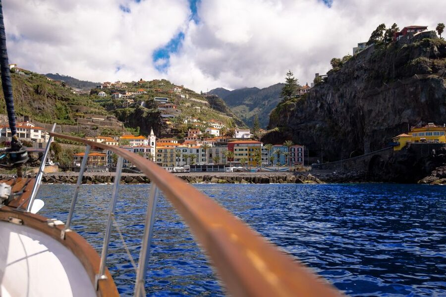 From Funchal: West Bays Sailing Tour with Lunch - Should you book the West Bays Sailing Tour?