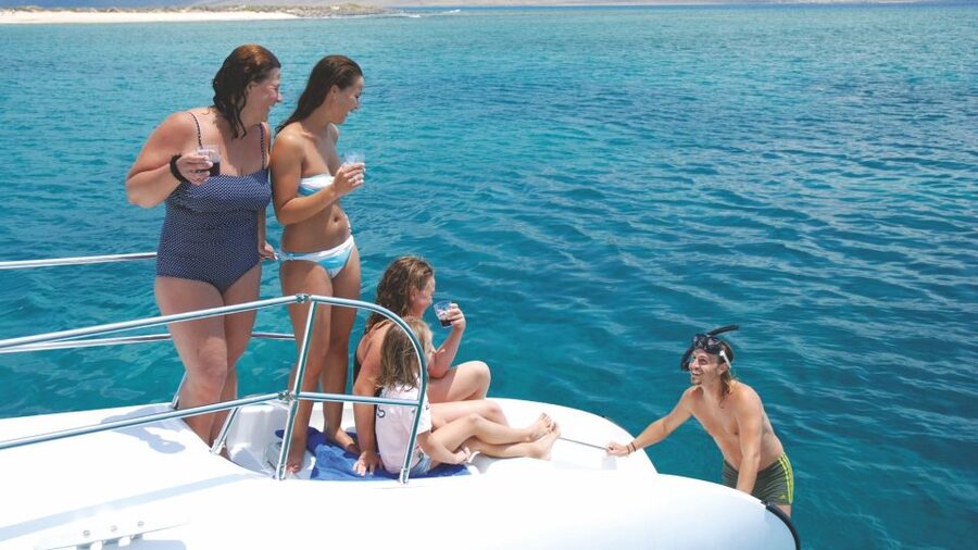 From Lanzarote: Sailing Day Trip Around La Graciosa - Why La Graciosa makes a fine day away from Lanzarote
