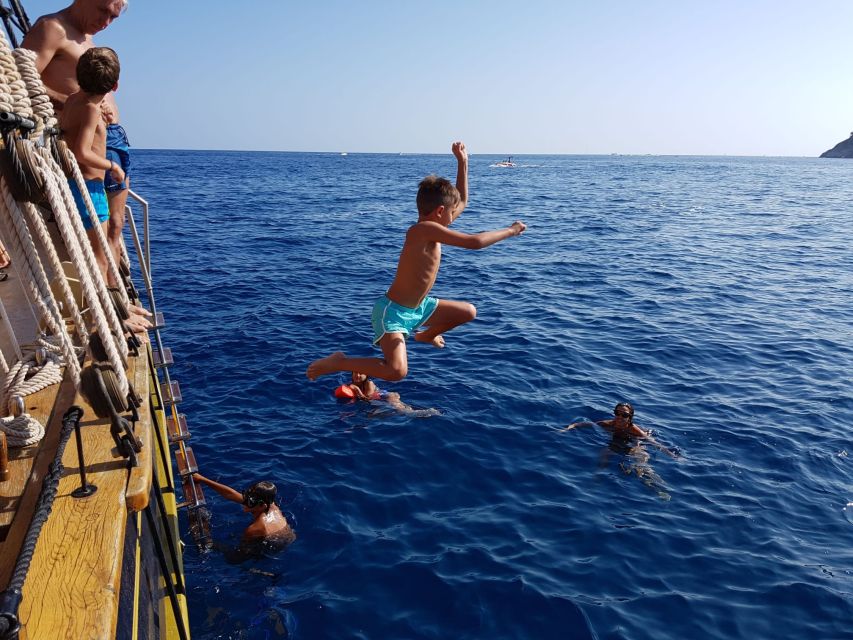 From Palamós: Southern Coast Sailing Tour - FAQ
