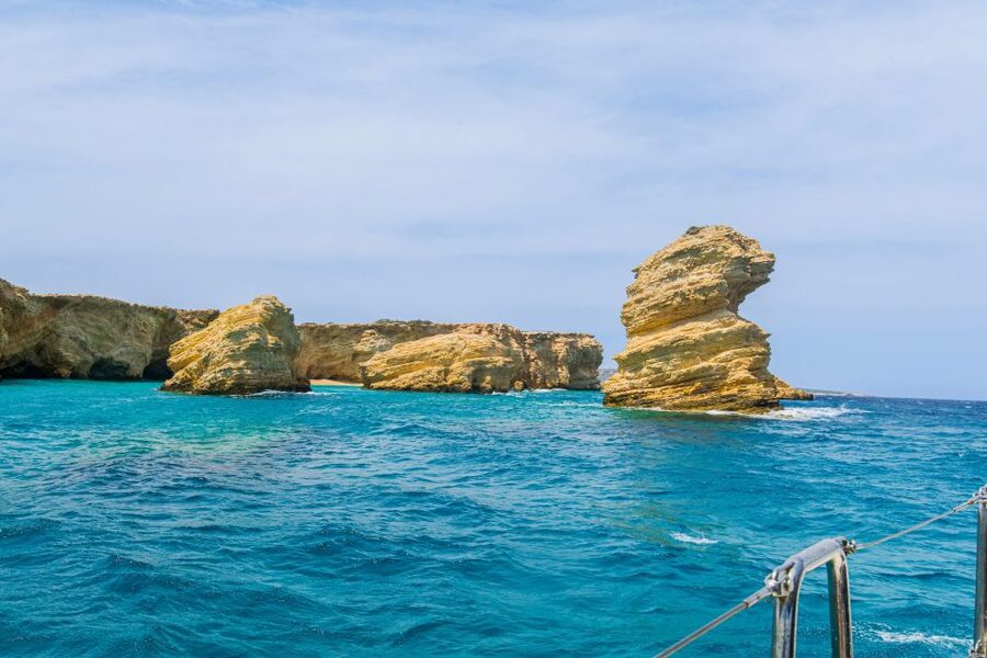 From Paros: Koufonisia & Naxos Sailing Cruise with Lunch - Along Kato Koufonisi to Laki Bay