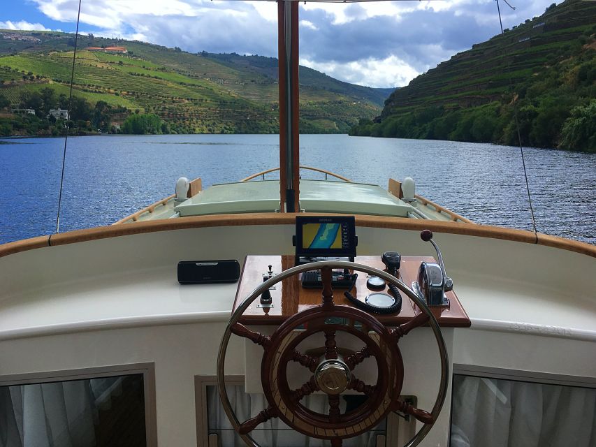 From Pinhão: Private Yacht Cruise along the Douro River - Starting at Ânima Durius in Pinhão