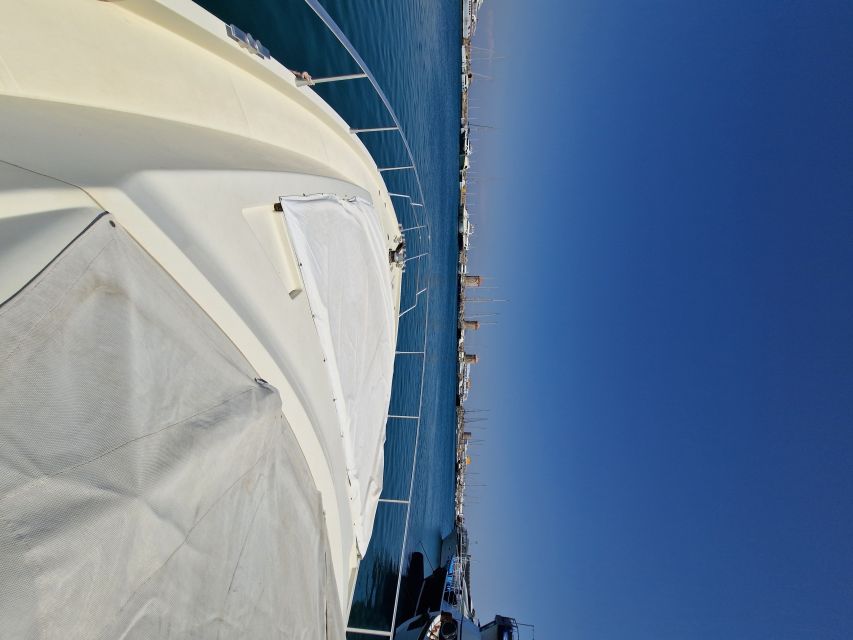 From Rhodes: Yacht Cruise to Lindos with Lunch and Drinks - What the $124 price gets you