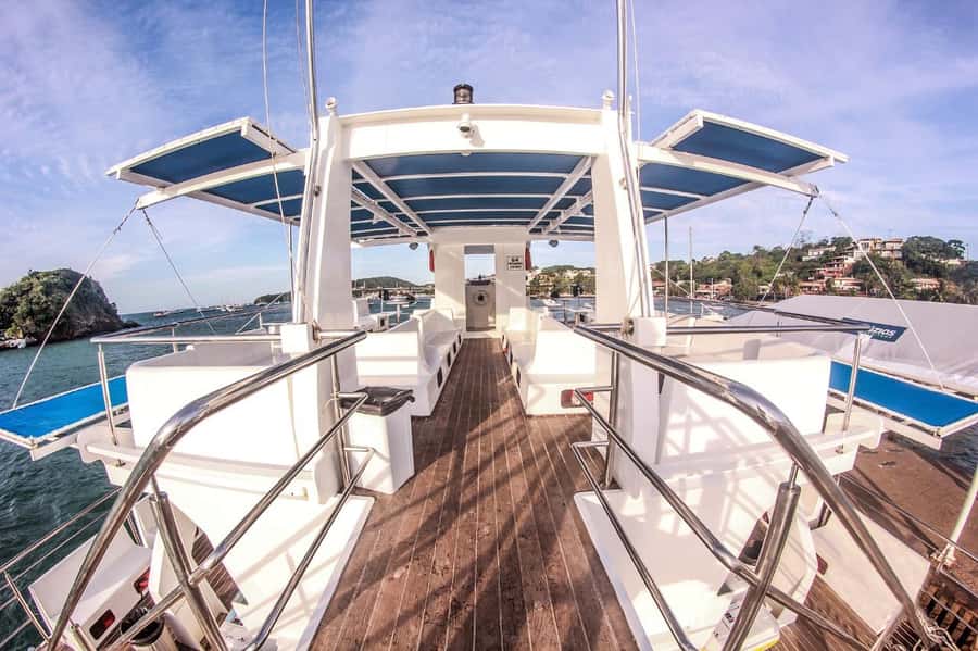 From Rio: Full Day in Búzios with Catamaran Tour and Lunch - Brigitte Bardot and the Bardot Promenade