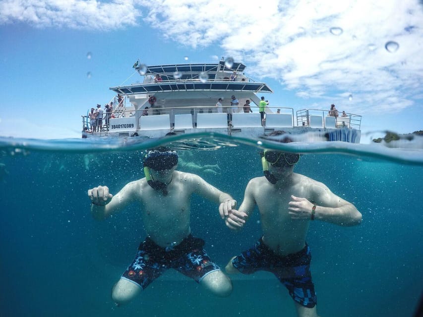 From Rio: Full Day in Búzios with Catamaran Tour and Lunch - Free time on Rua das Pedras