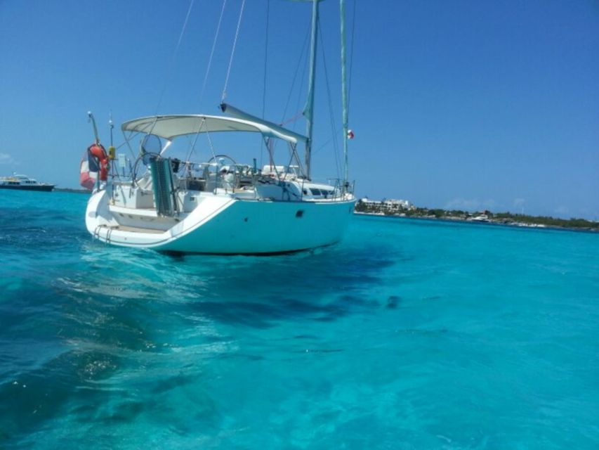 From Santa Teresa: La Maddalena Archipelago Sailboat Tour - The crew and the tone of the day