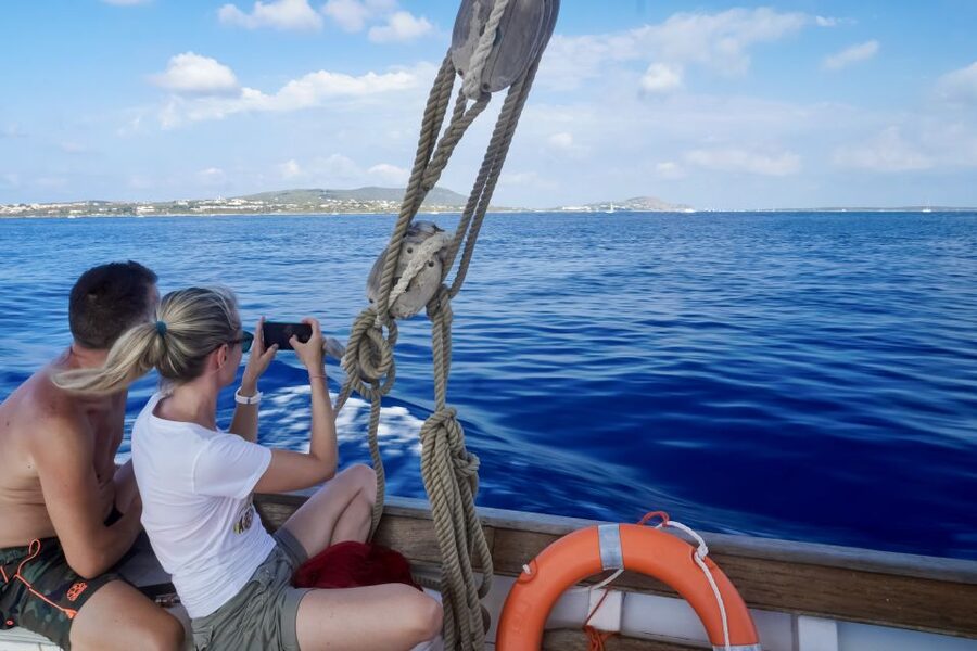 From Stintino: Asinara Vintage Sailing Boat Tour with Lunch - Cala d’Oliva and the last penal-colony settlement