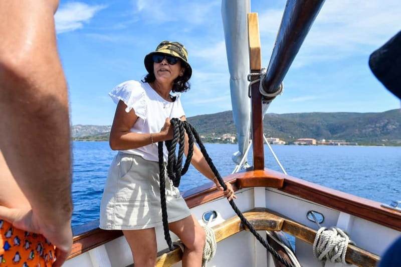 From Stintino: sailing trip to Asinara with Lunch - Li Giorri or the natural pools at Fornelli