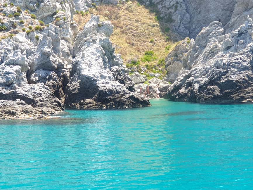 From Tropea: Sailing tour along the coast of the Gods - Cruising past Formicoli toward Capo Vaticano