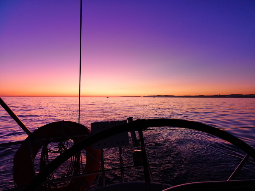 From Vilamoura: Sunset Tour on a Luxury Sailing Yacht - Sailing past Vilamoura and toward Albufeira