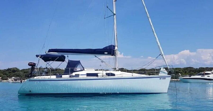 From Zadar: Private Half Day Sailing Tour - Leaving Zadar for the Ošljak and Ugljan coast