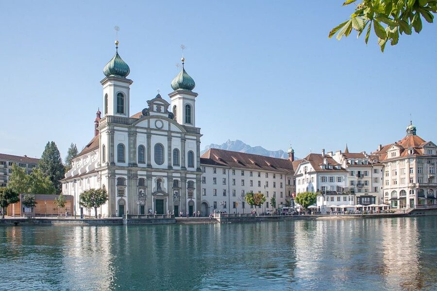 From Zurich: Day Trip to Lucerne with Optional Yacht Cruise - Who should book this Lucerne day trip?
