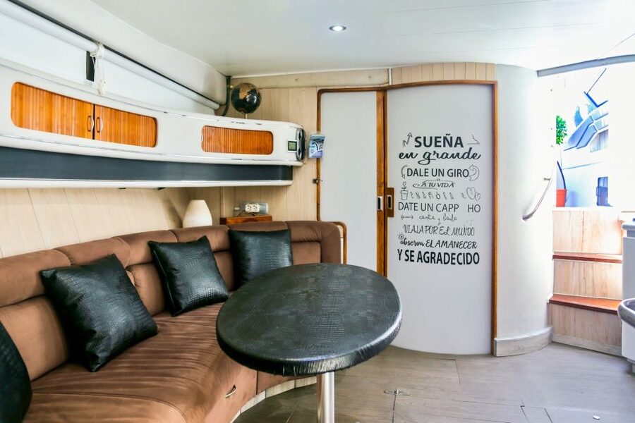 Fuengirola: Dolphin Watching by Yacht with Snacks and Drinks - How the price compares with the experience