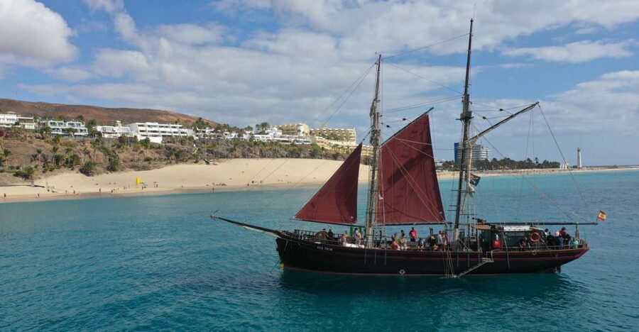 Fuerteventura: 4-Hour Pirate Sailing Adventure - Meet the pirates and join the crew