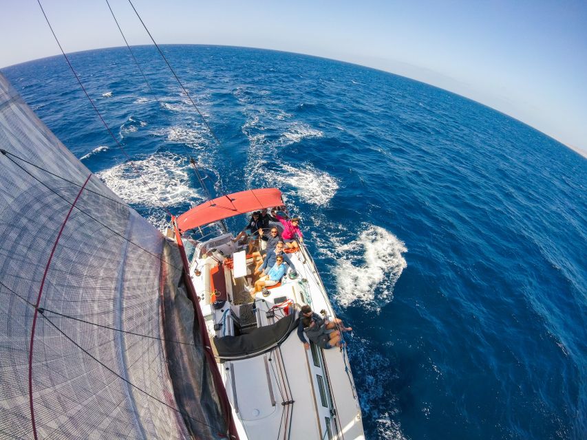 Fuerteventura: Sailing with Snorkeling and Dolphin Watching - Setting out from Restaurante Cofradía in Morro Jable