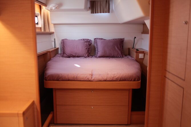 Fuerteventura: Small-Group Magic Deluxe Catamaran Cruise - Friendly crew service makes the difference