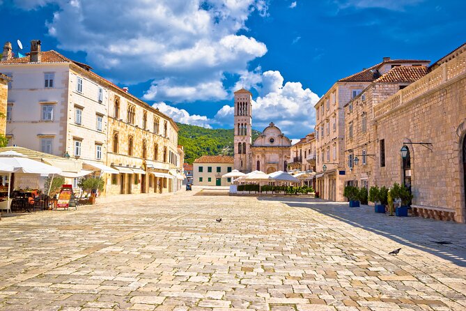 Full-Day Catamaran Cruise to Hvar & Pakleni Islands with Food and free Drinks - Šolta ends the swimming schedule