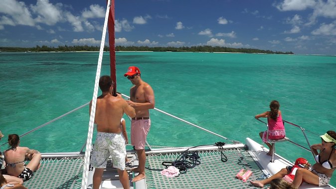 Full-Day Catamaran Cruise to Île aux Cerfs with BBQ Lunch - The snorkeling stop before Île aux Cerfs