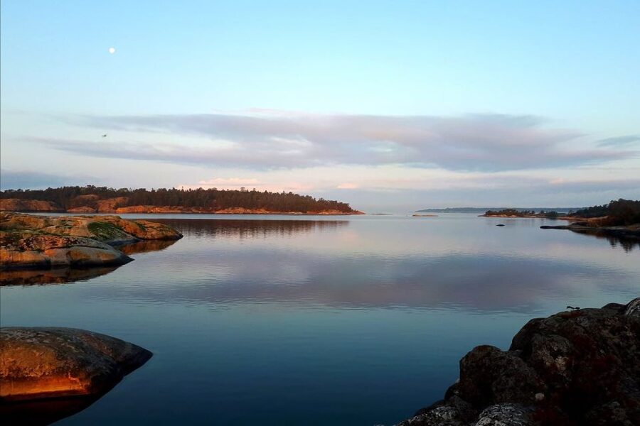 Full-Day Stockholm Archipelago Sailing Tour - A yacht, not a sightseeing ferry
