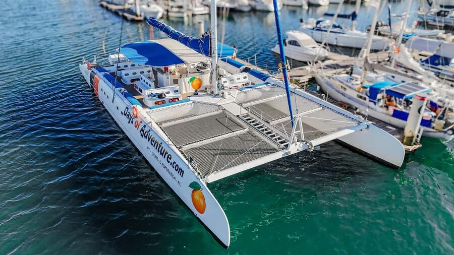 FUN & CHILL – GOLDEN COAST SAILING TOUR - Setting out from Marina de Lagos