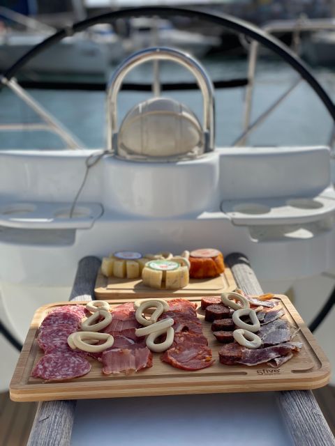 Funchal: Private Sailing Sunrise, Sunset & Moonlight Cruises - Sunset, sunrise, or moonlight?