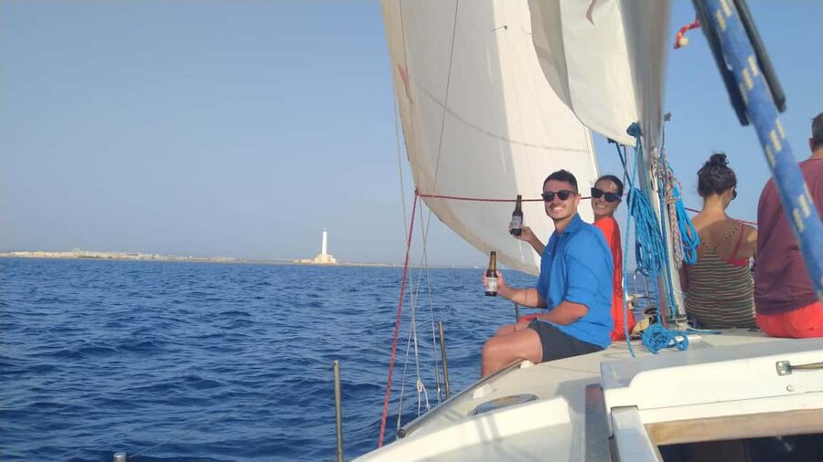 Gallipoli: private eco-sailing tour with environmental guide - A sailor’s recipe and a slower kind of lunch