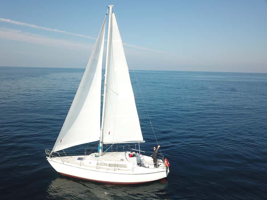 Gallipoli: private eco-sailing tour with environmental guide - Sailing toward Sant’Andrea Island