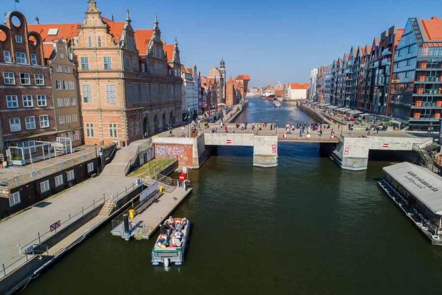 Gdańsk: Motlawa River Sightseeing Catamaran Cruise - Starting beside the Green Bridge