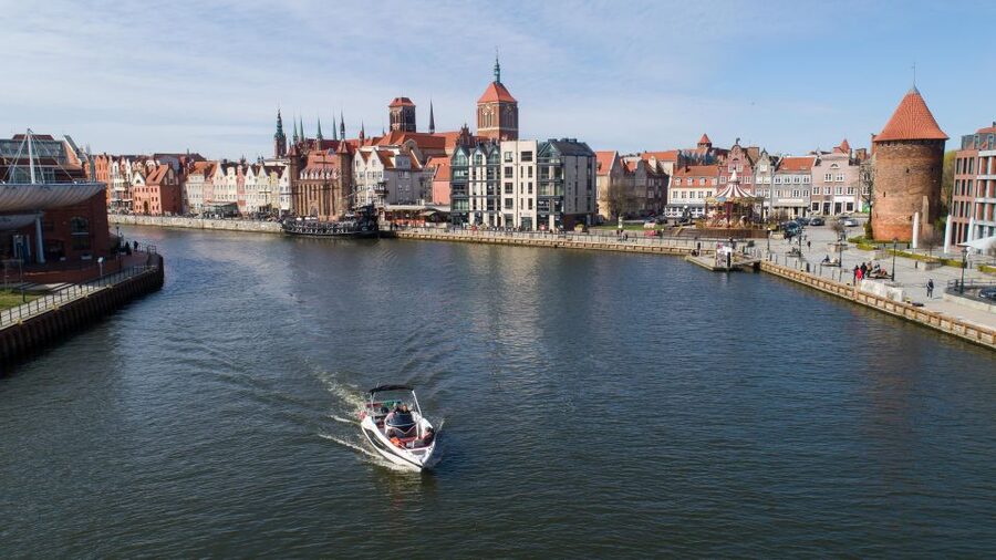 Gdańsk: Motlawa River Yacht Cruise - The Green Bridge, water gates, and Długie Pobrzeże