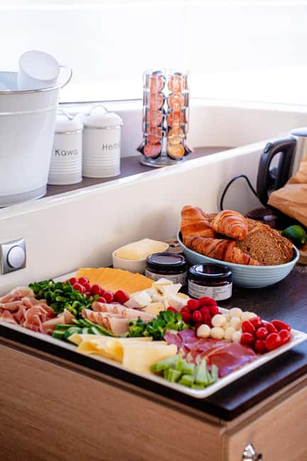 Gdansk/Sopot: Breakfast Cruise on a Catamaran - Views from the river and coast