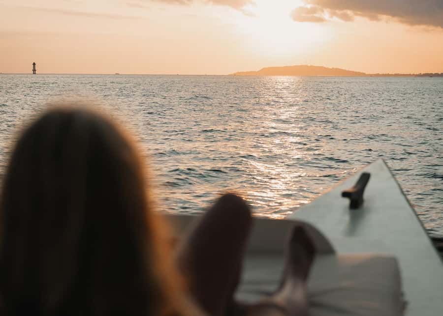 Gili Islands: 4-in-1 Catamaran Snorkeling Experience - What the $104 price really includes