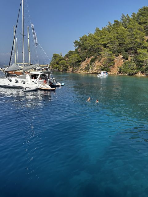 Gocek: Yacht Trip and 12 Island Full-Day Tour with Lunch - Kille Bay starts the blue-water day