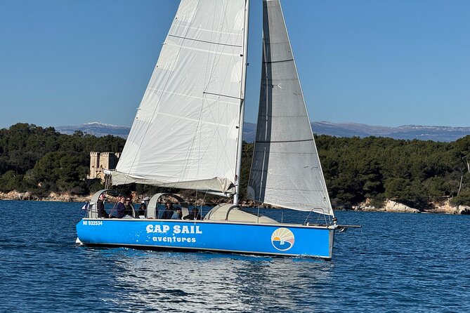 Golf Juan: Sunset Sailing Cruise with aperitif at the Island - Leaving Juan-les-Pins with the harbor behind you