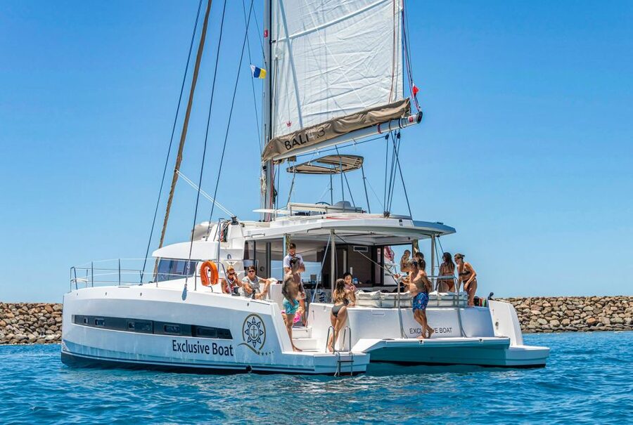 Gran Canaria: Catamaran Day Trip with Food and Drinks - First stop: snorkeling, swimming, SUP, and kayaking