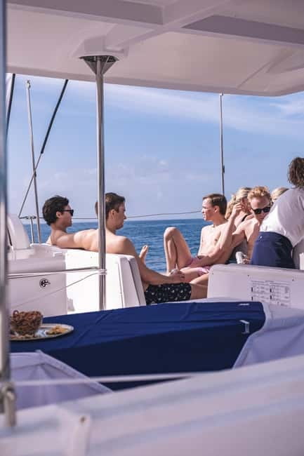 Gran Canaria: Catamaran Tour with Lunch on Pristine Beaches - What the four to four-and-a-half hours feel like