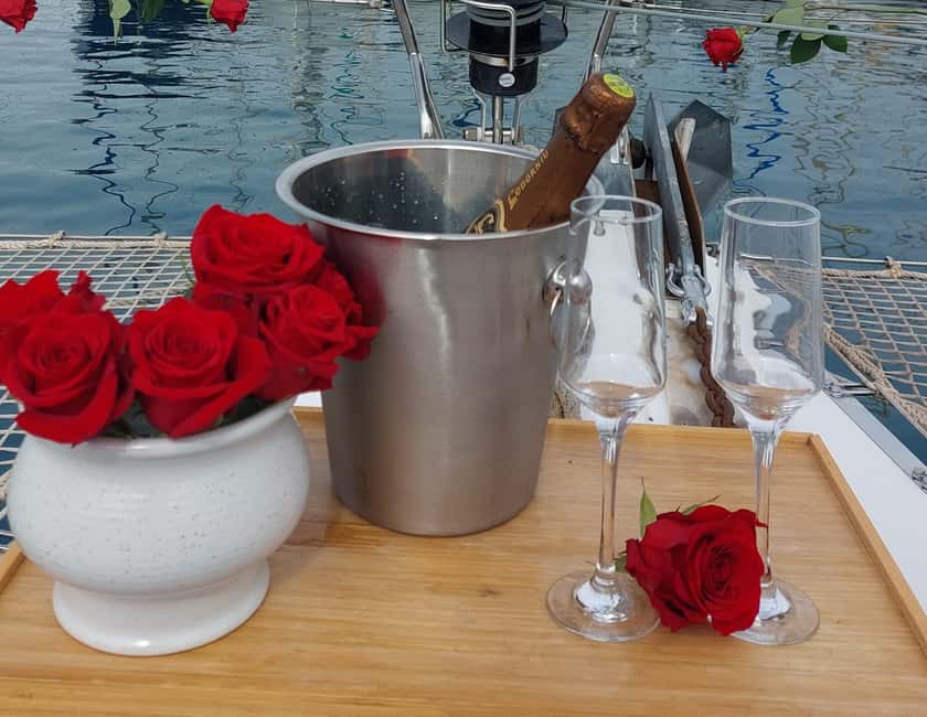 Gran Canaria⛵Private Catamaran Trip – All-Inclusive Luxury - A tapas lunch built for a mixed group