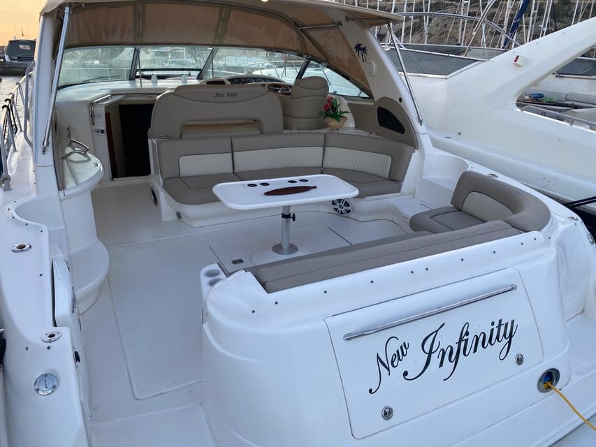 Gran Canaria: Private Yacht Excursion with Drinks, Lunch, and Snorkeling - Why a private yacht changes the day