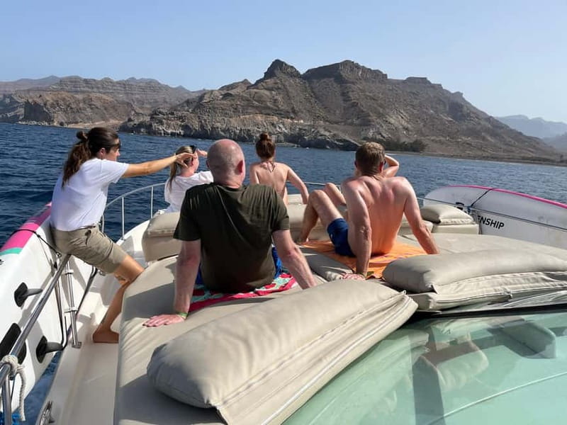 Gran Canaria: Shared yacht trip with drinks, lunch, and snorkeling - The return route along Gran Canaria’s southwest coast
