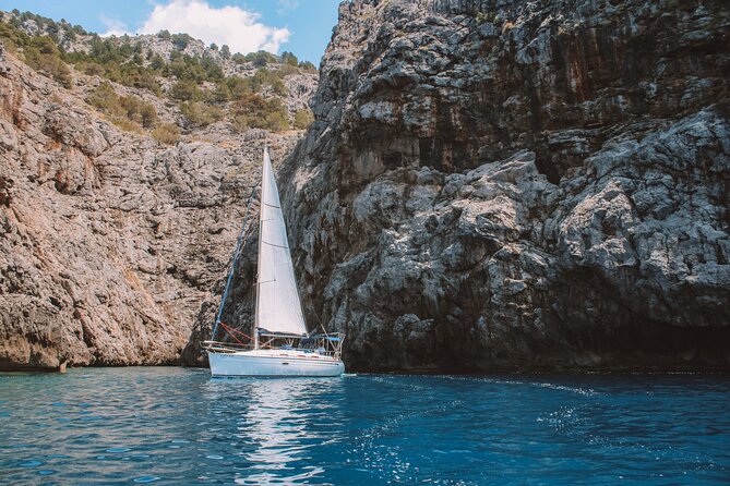 Half Day Private Sailing Tour along the Tramuntana Coast - Cala Deià and the first swim