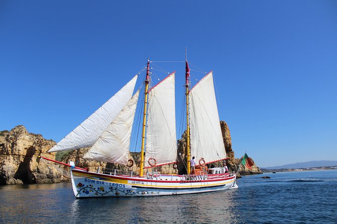 Half-Day Sailing Tour in Baia de Lagos with Lunch - Group size, comfort, and the overall mood