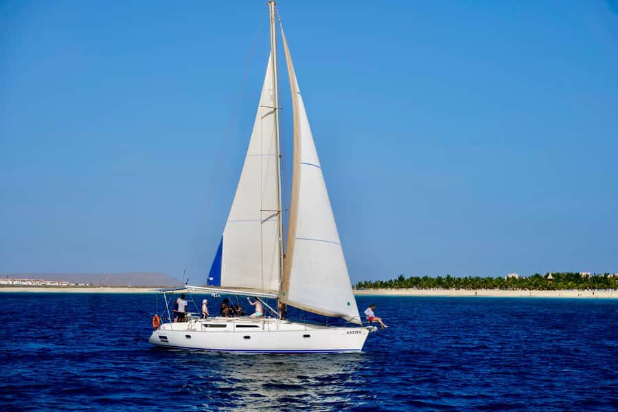 Half-Day Sailing Yacht Adventure in Sal Island - 3 hours - What can go wrong, and how the operator handles it