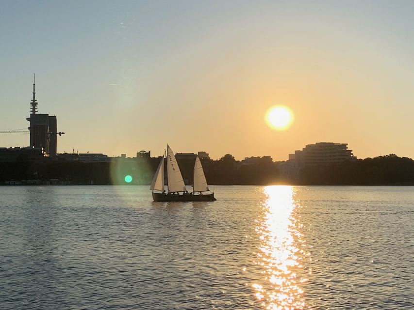 Hamburg: Alster River Sailboat Tour with Sundowner - A sunset cruise that keeps things simple