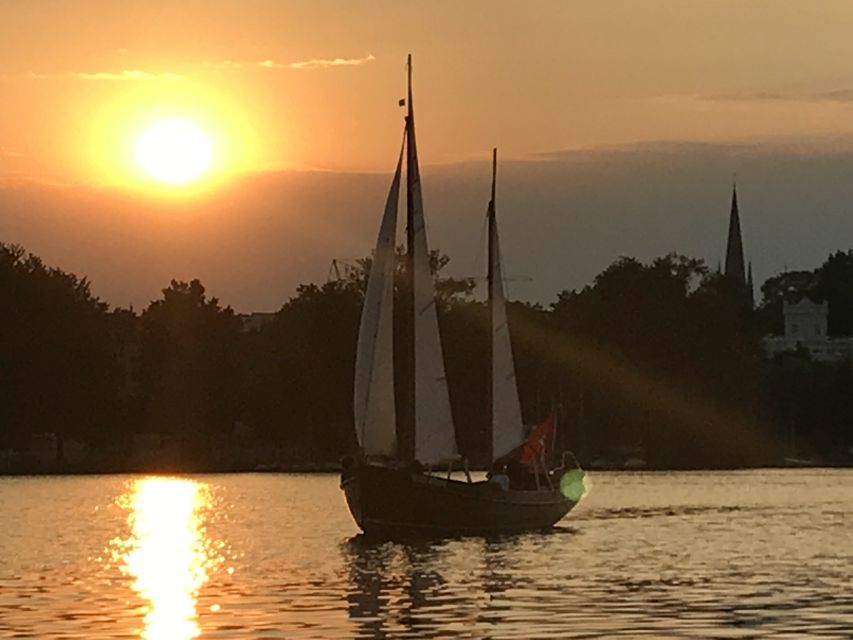 Hamburg: Alster River Sailboat Tour with Sundowner - Who will enjoy this Alster sailing trip?