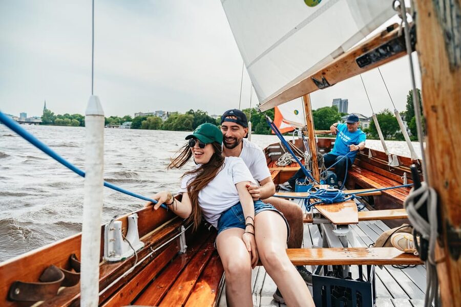 Hamburg: Alster River Sailing Tour on a 2-Masted Sailboat - What the small group means on the boat