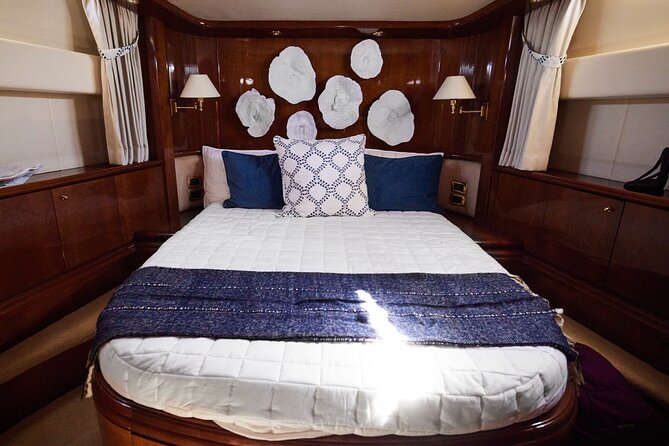Heather Nikki 80 ft Italian Azimut Yacht Rental - Cruising for three hours or arranging a full day